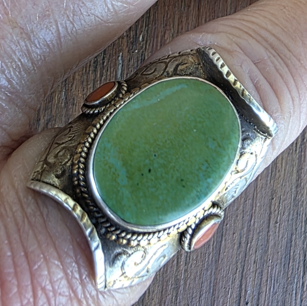 Tibetan Saddle Ring with Jade & Coral set in a Tibetan Silver Setting (9)